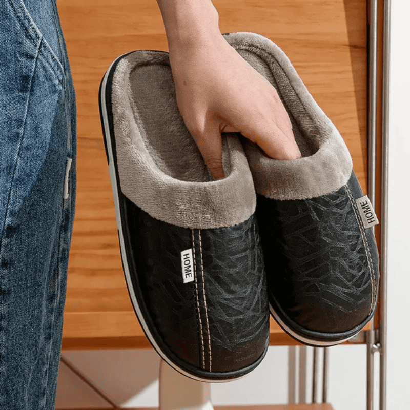 [Compre 1 Leve 2] Pantufla Ortopédica de Cuero – Interior Afelpado [Antiodor]